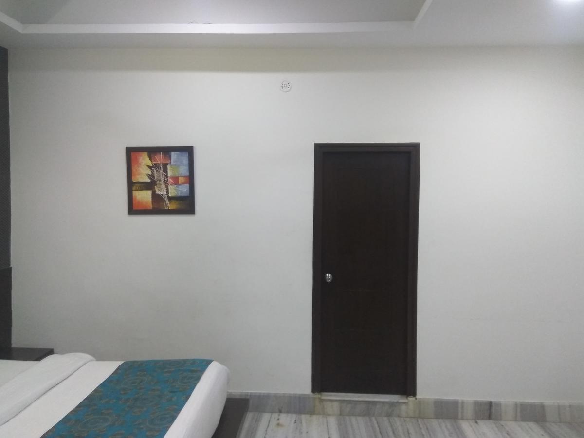 Hotel Prema Palace Agra (Uttar Pradesh)