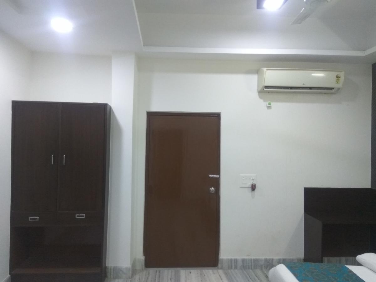 Hotel Prema Palace Agra (Uttar Pradesh)